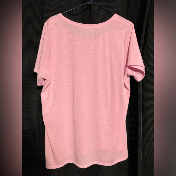 Dri-Fit light pink Nike, size 2X, pet/smoke free home. - Picture 5 of 6